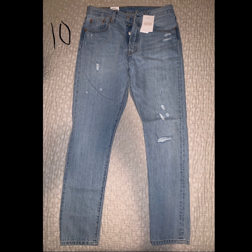 Levi’s distressed jeans 501